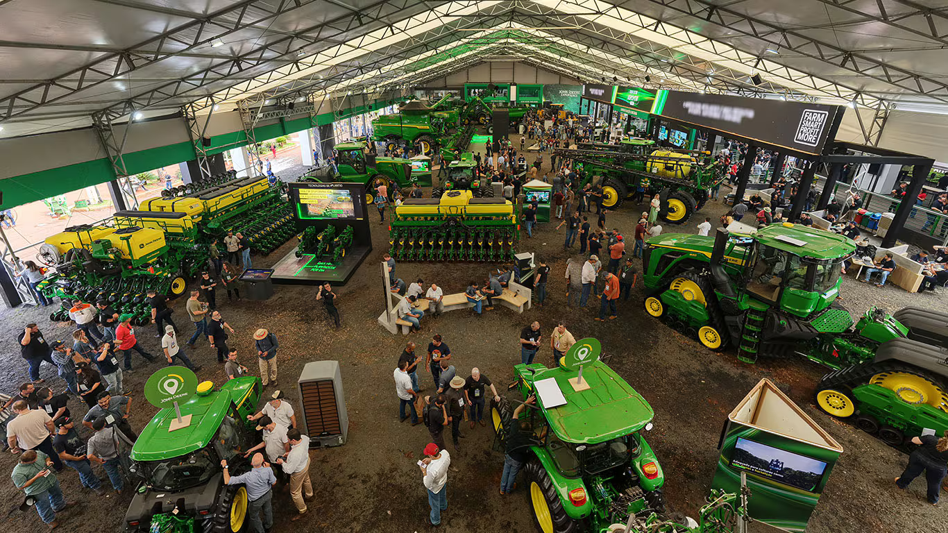 Participação da John Deere na 30a Agrishow envolve soluções para otimização da operação agrícola
